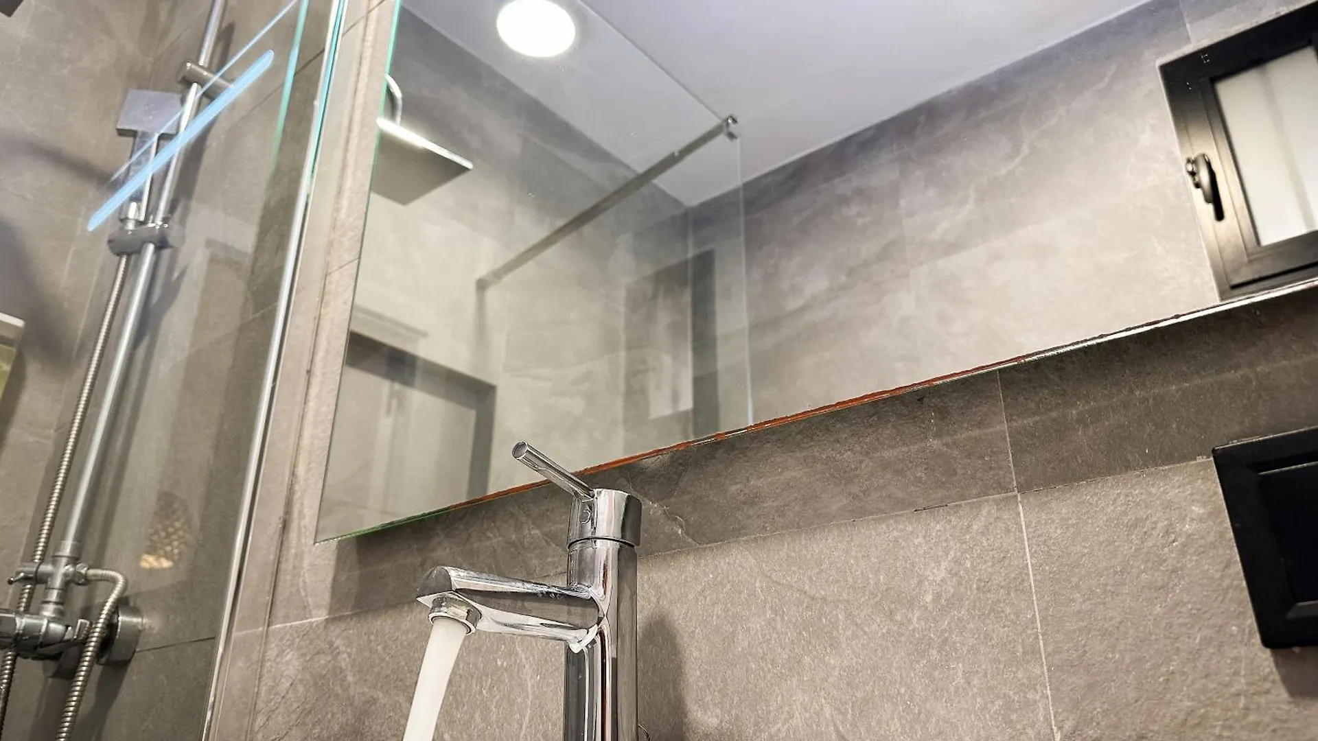 Estudio Loft Moderno Muy Centrico Santander